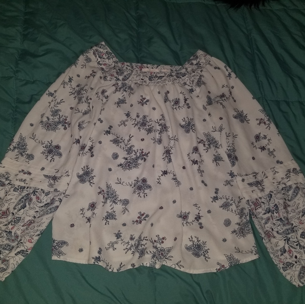 square neck, longsleeve blouse